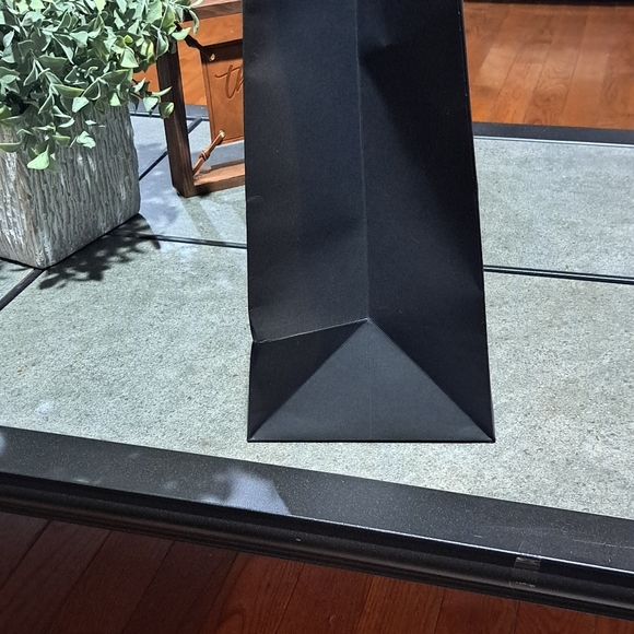 Gucci Gift Bag - Picture 4 of 8